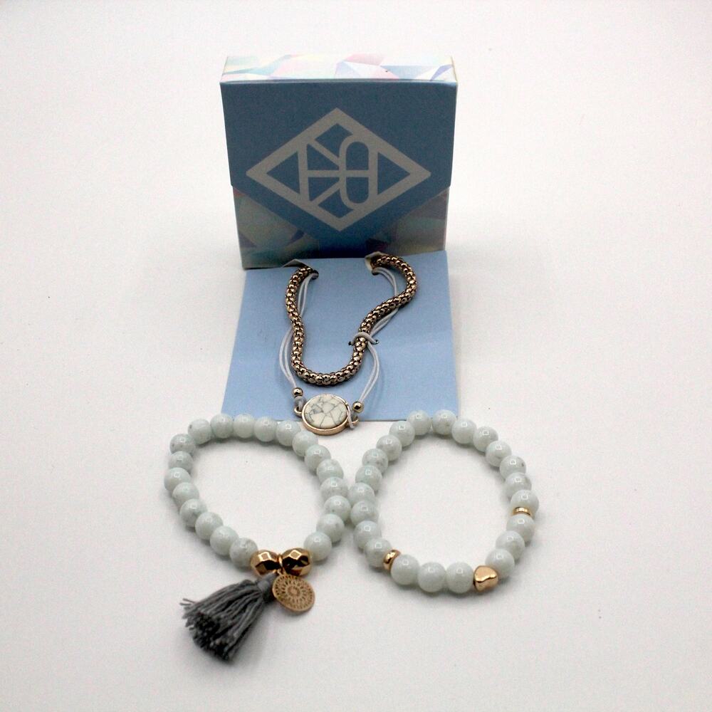 Amelia Rue White Beaded Bracelet Set with Gold Tone‎ Accents NIB